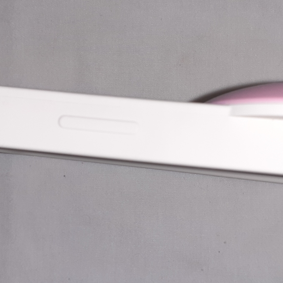 (COACH F65093) IPHONE X/XS SILICONE CASE WHITE WITH OVERSIZED CHERRY RED PINK - Picture 7 of 8